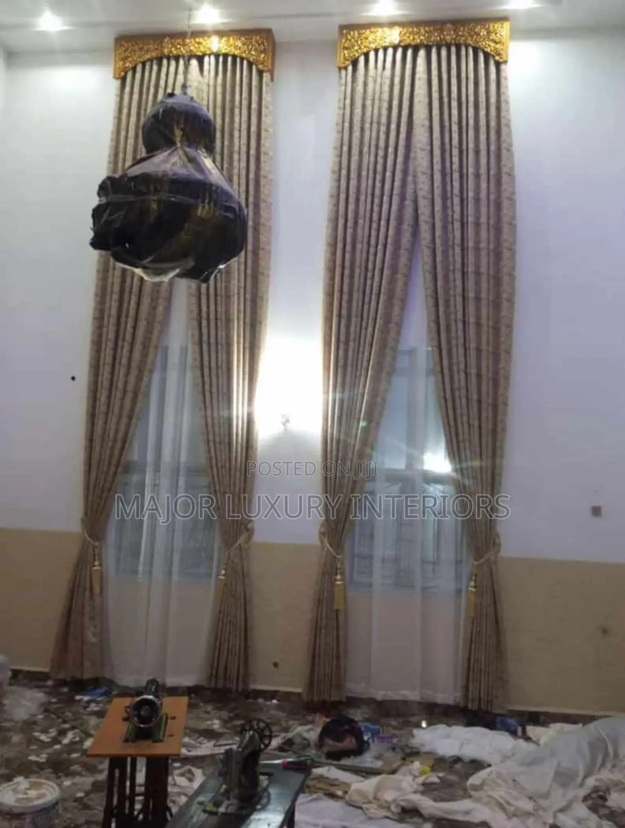 Quality Curtain With Foreign Board Design