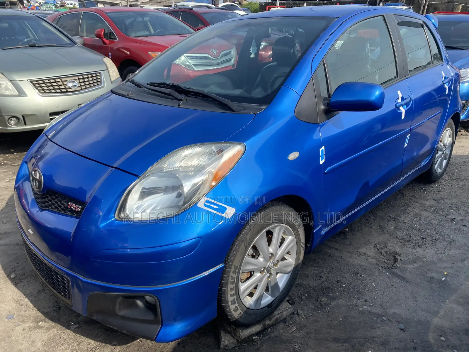 Toyota Yaris Base Sedan 4dr 2010 Blue