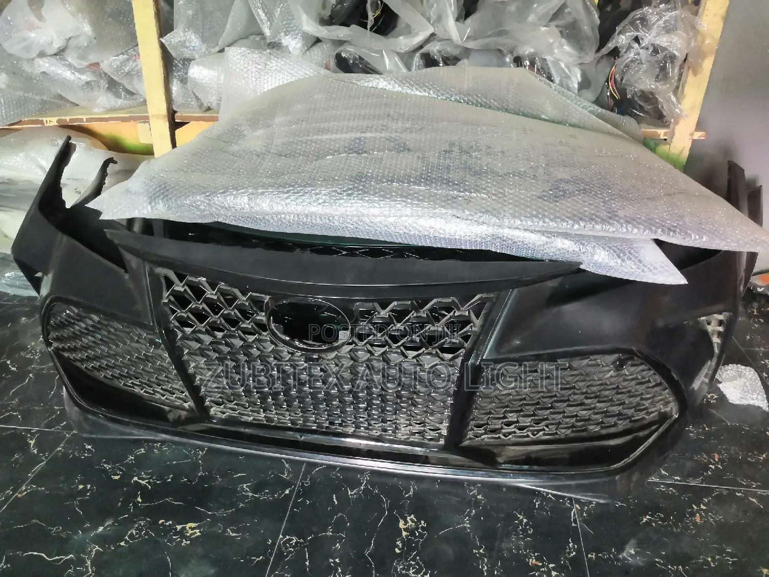 Complete Toyota Front Bumper Avalon 2020 Model