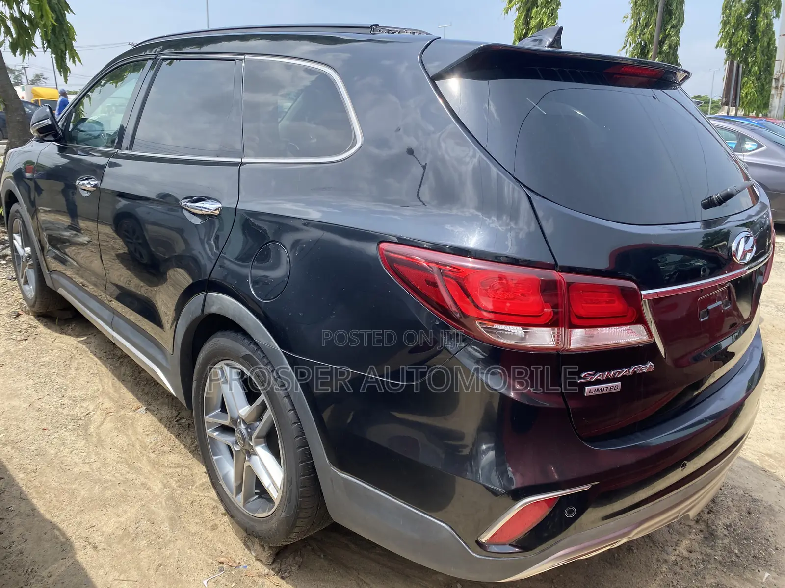 Hyundai Santa Fe 2015 Black