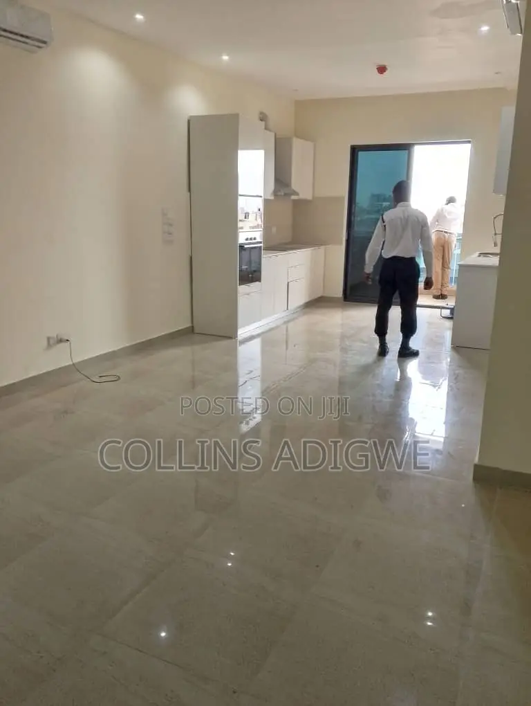 1bdrm Apartment in Lekki Phase 1 for rent