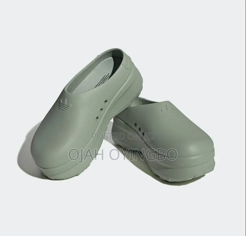 ADIDAS ADIFOM Stan Smith Black Mule .