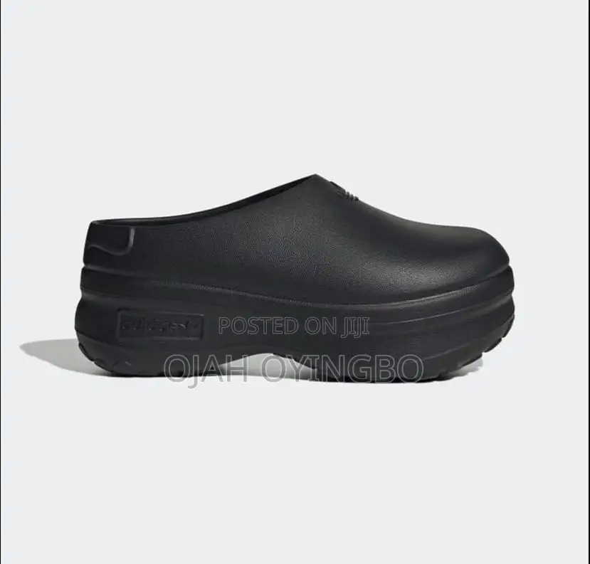 ADIDAS ADIFOM Stan Smith Black Mule .