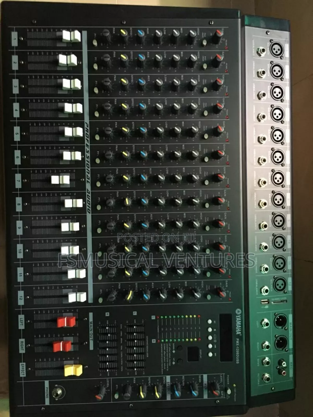 Yamaha Pmx120usb 12 Channel Powered Professional Mixer