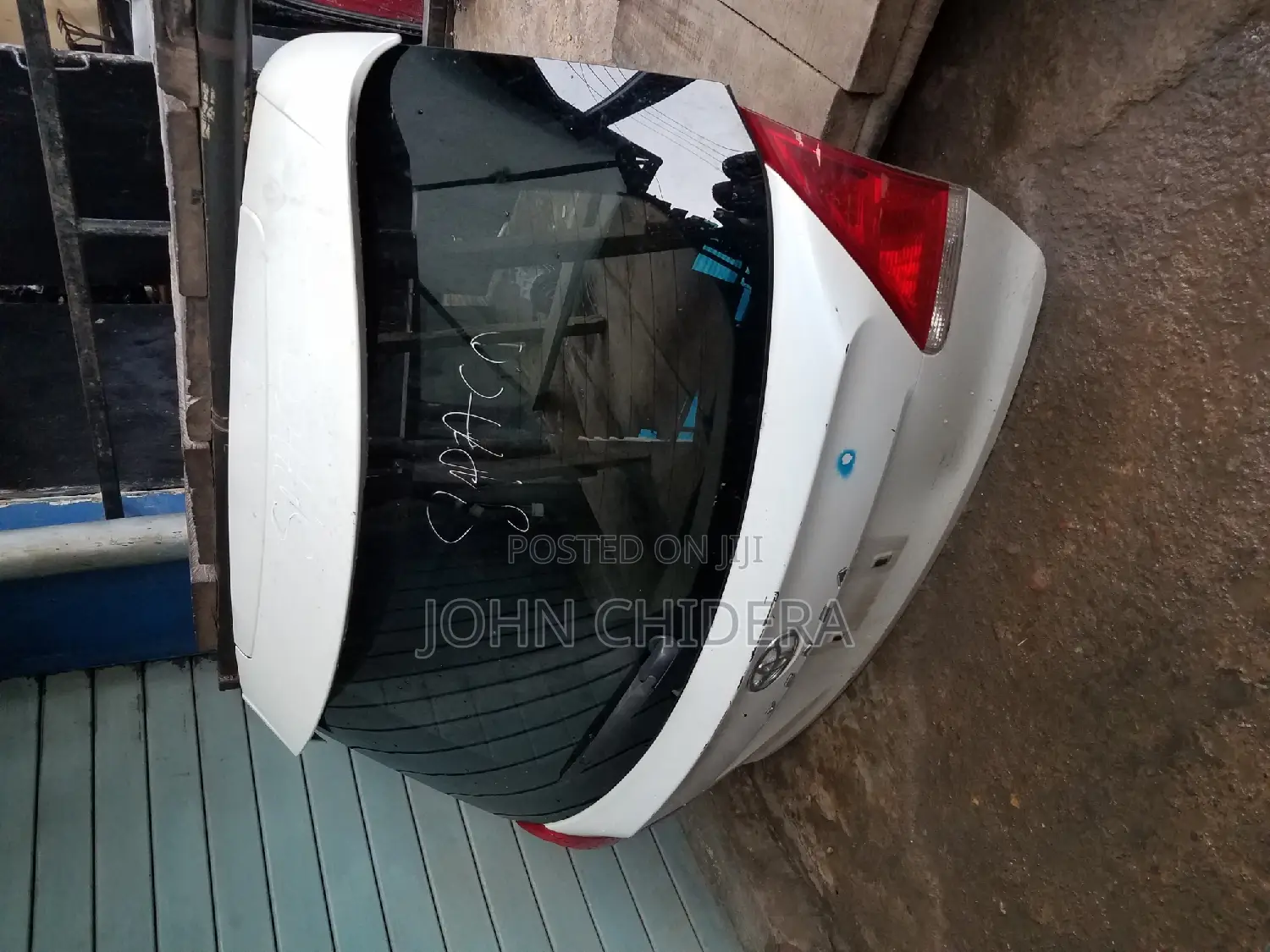 Complete Boot With Glass Toyota Venza