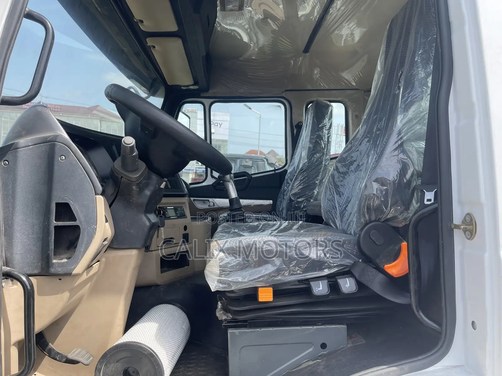 Foreign Used Howo Tractor Head Truck