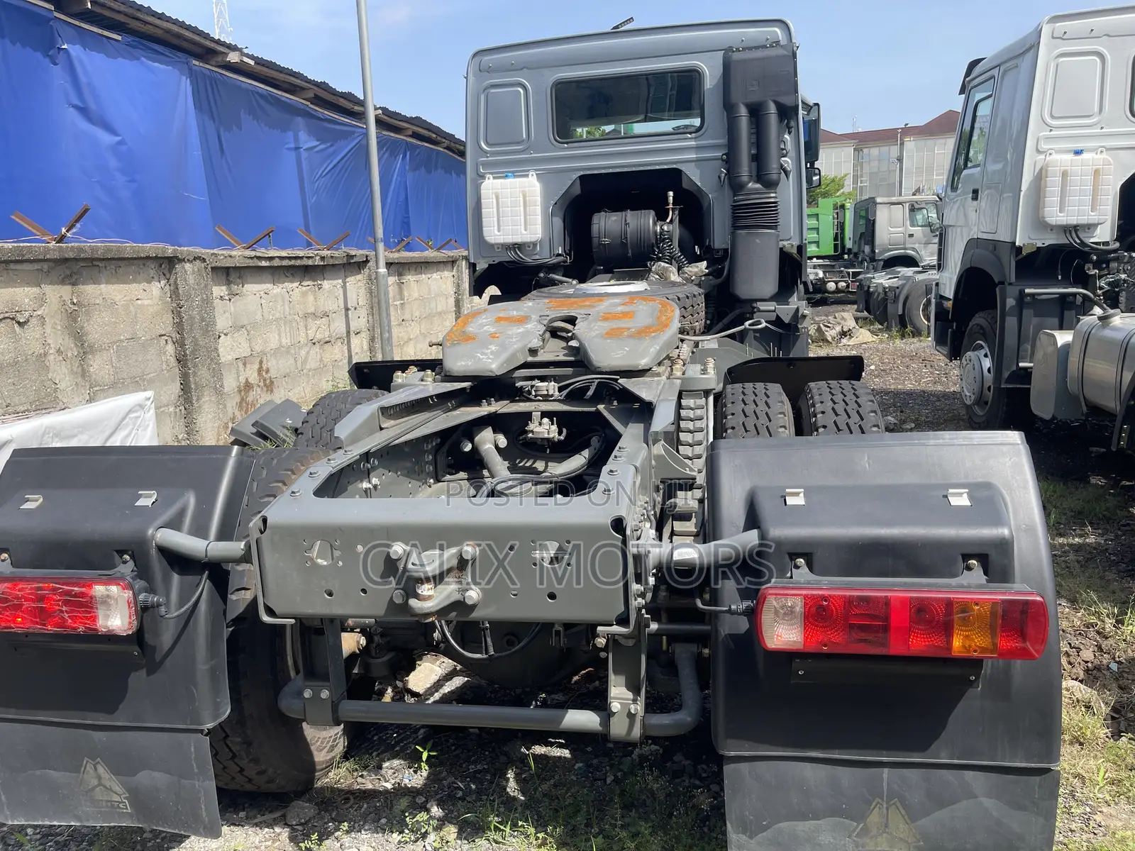 Brand New Howo Sinotruck Tractor Head.