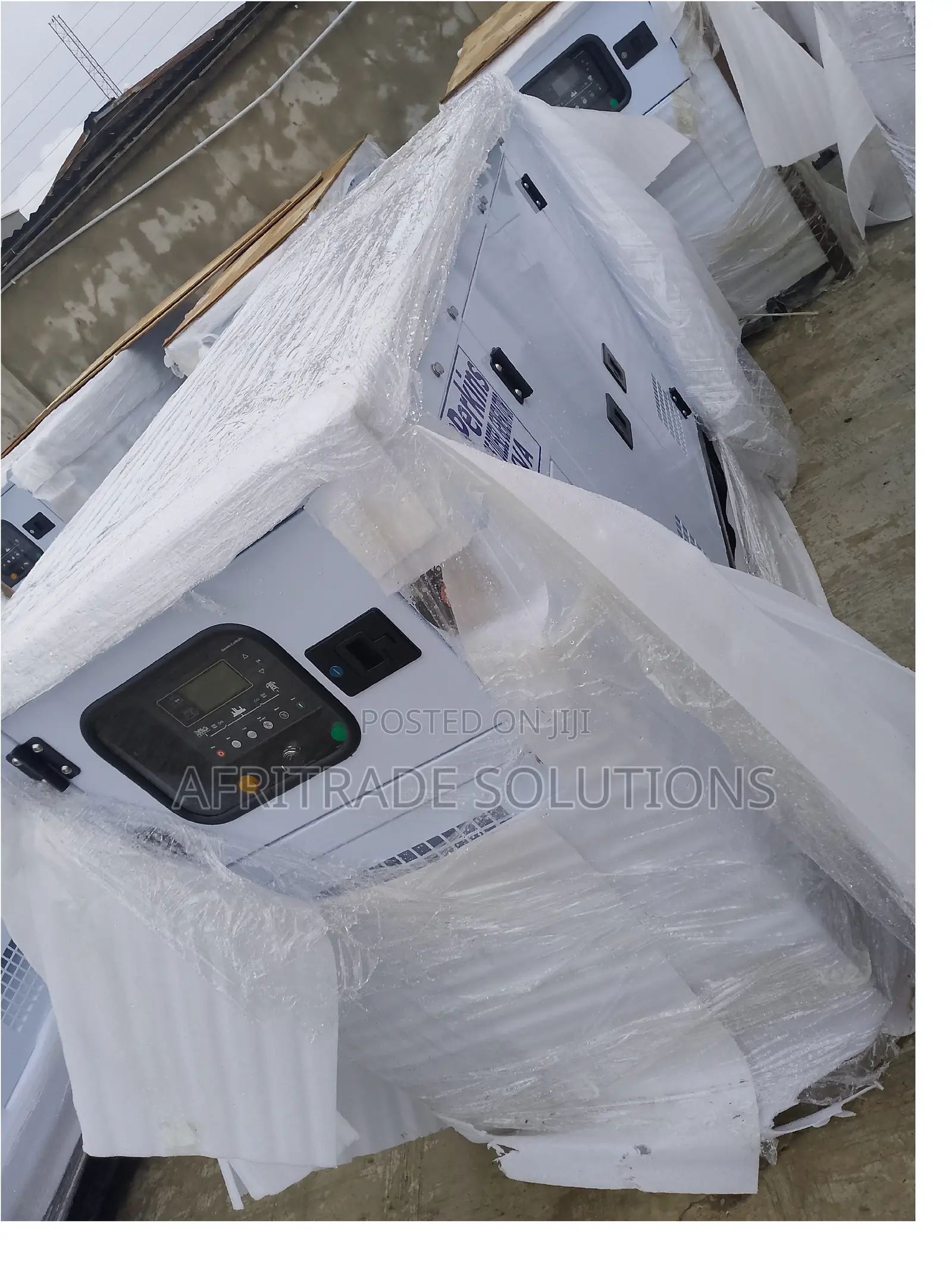 Efficient Perkins 20kva Soundproof DIESEL Generator