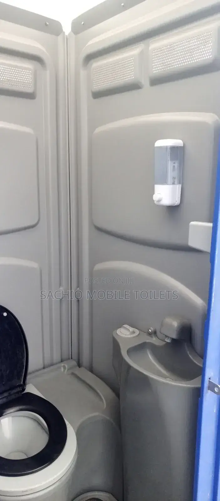 Keep Your Construction Site Clean With Our Mobile Toilet