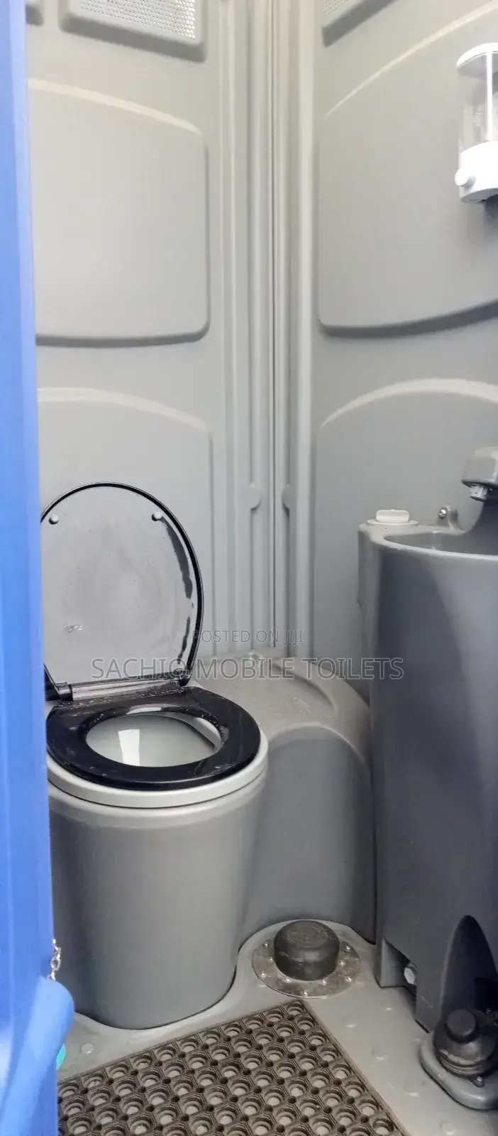 Effortless Event Planning Rent Clean Modern Mobile Toilets