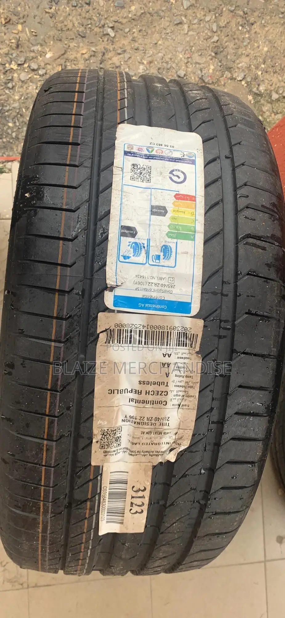 285/40zr22 Continental