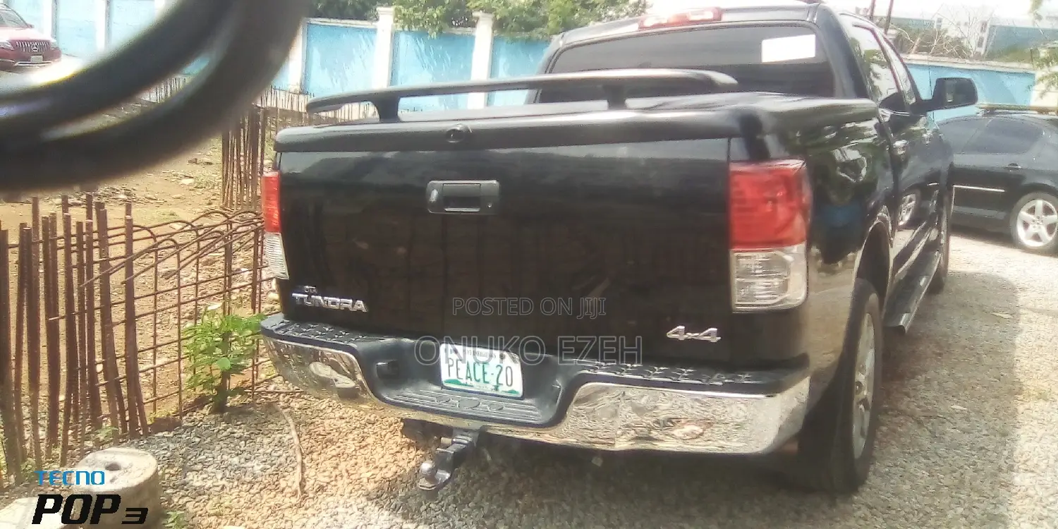 Toyota Tundra Double Cab 4x4 Limited 2010 Black