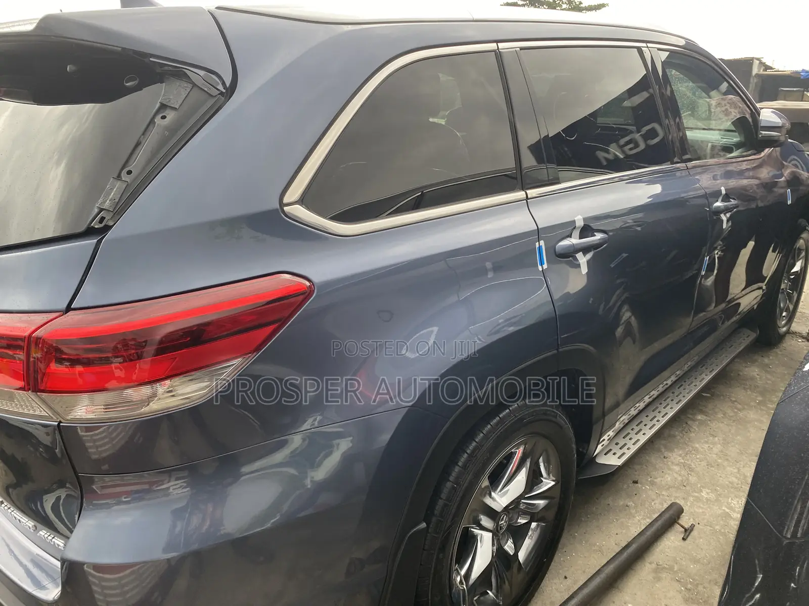 Toyota Highlander 2018 Blue