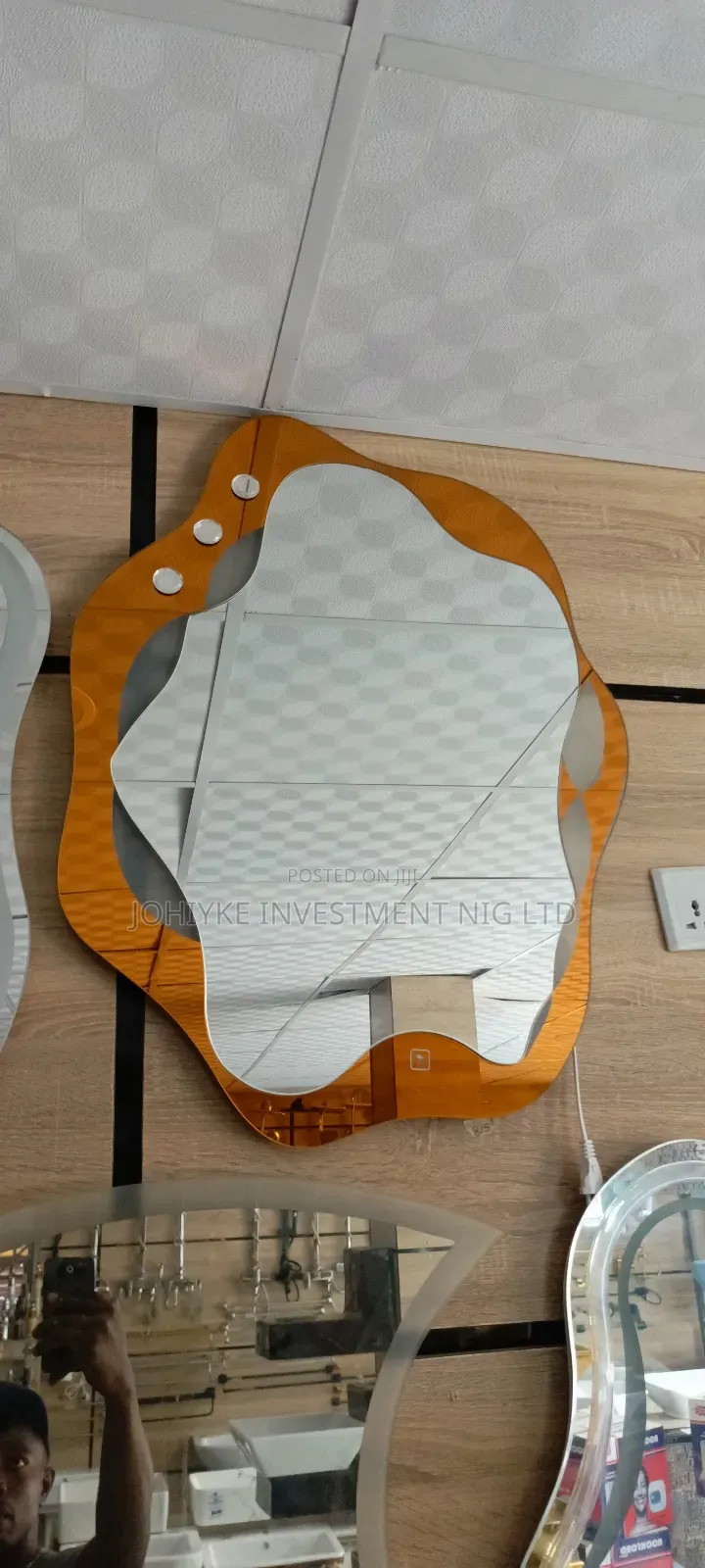 High Quality and Affordable Shapeless Wall Mirrors
