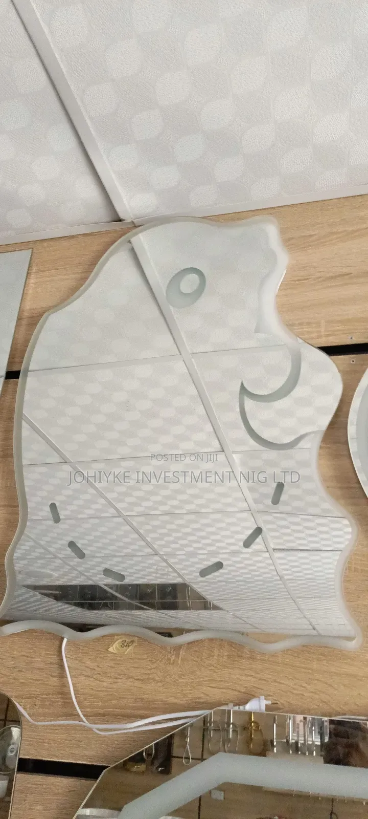 High Quality and Affordable Shapeless Wall Mirrors