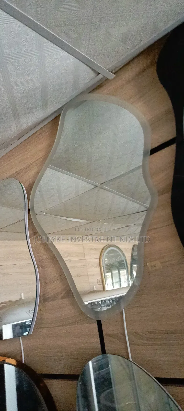 High Quality and Affordable Shapeless Wall Mirrors