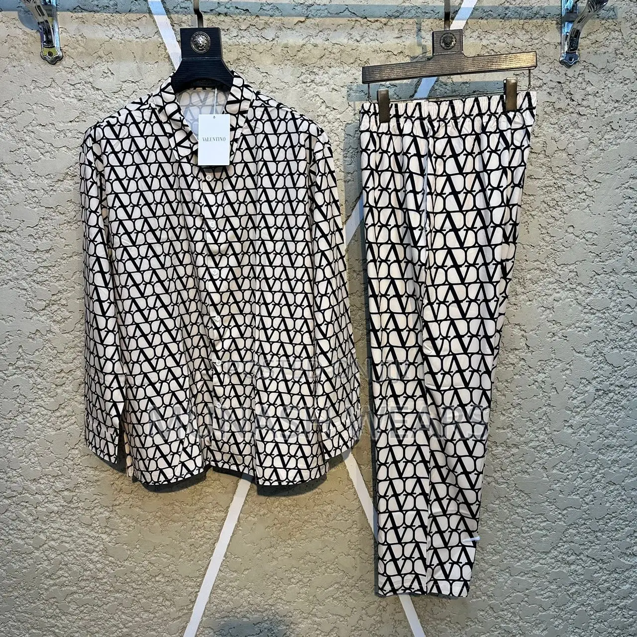 Luxury Up and Down