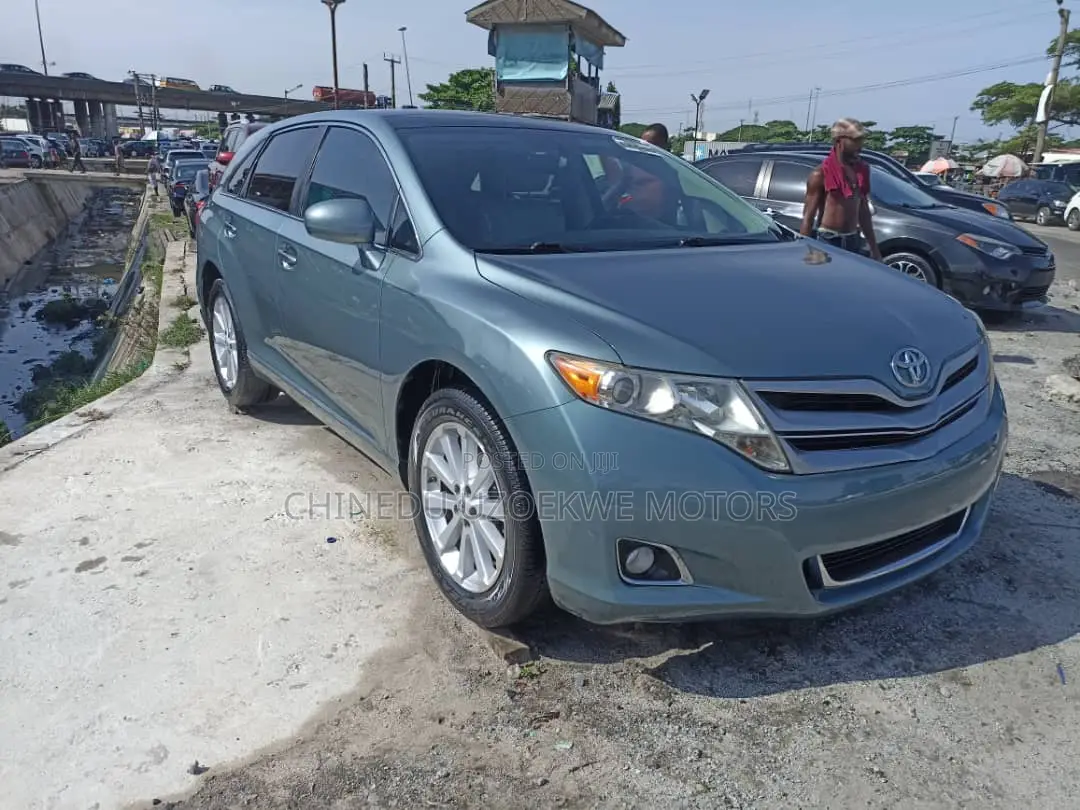 Toyota Venza AWD 2010 Green