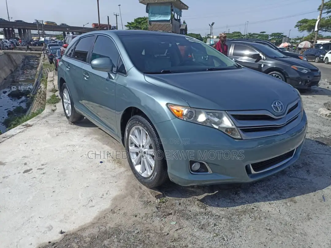 Toyota Venza AWD 2010 Green