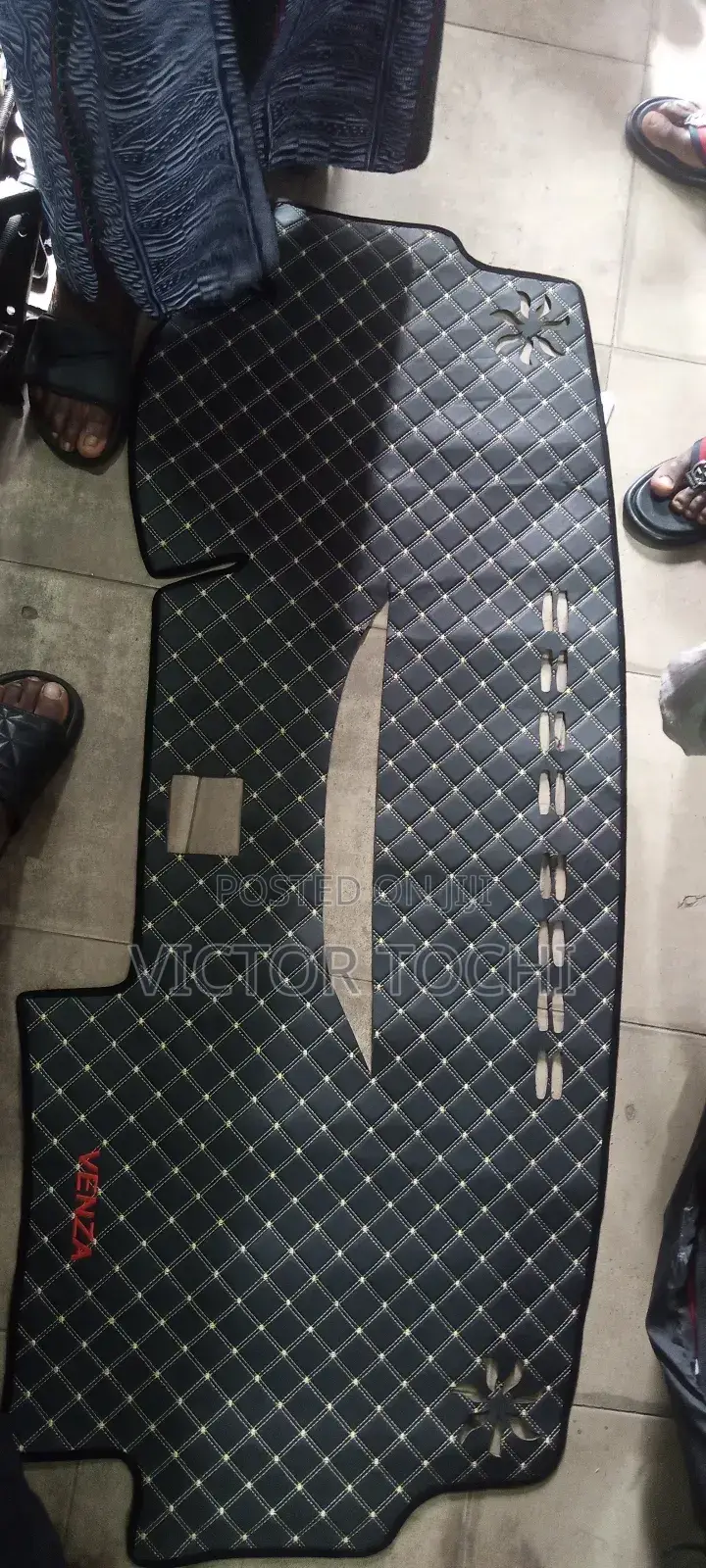 Leather Draft Dashboard Cover for Toyota Venza