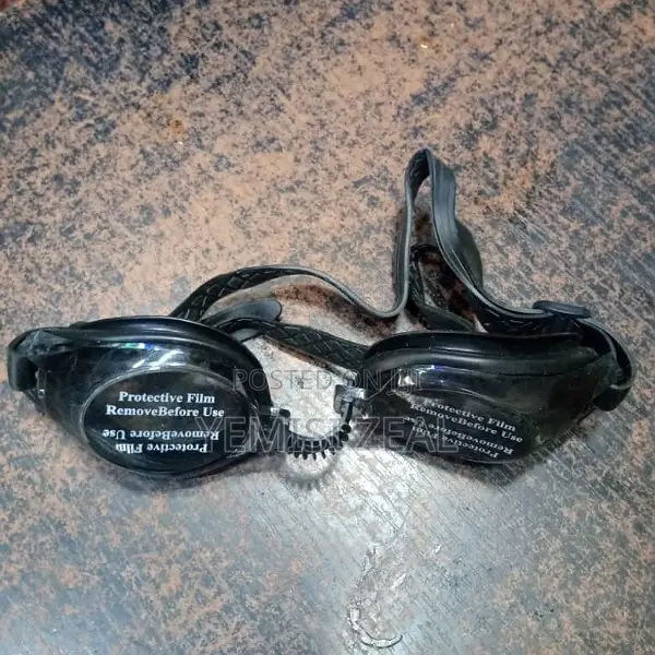 Black Swimming Goggles