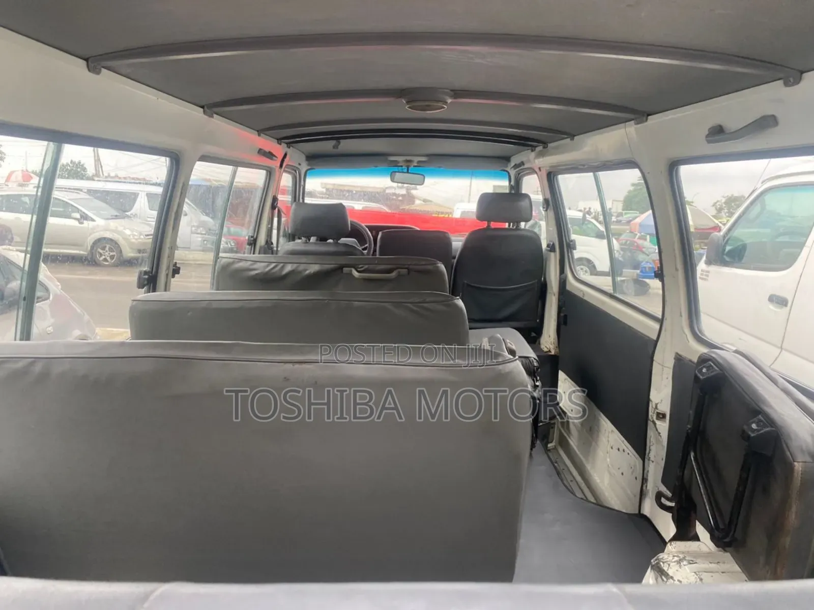 Toyota HiAce 1999 White