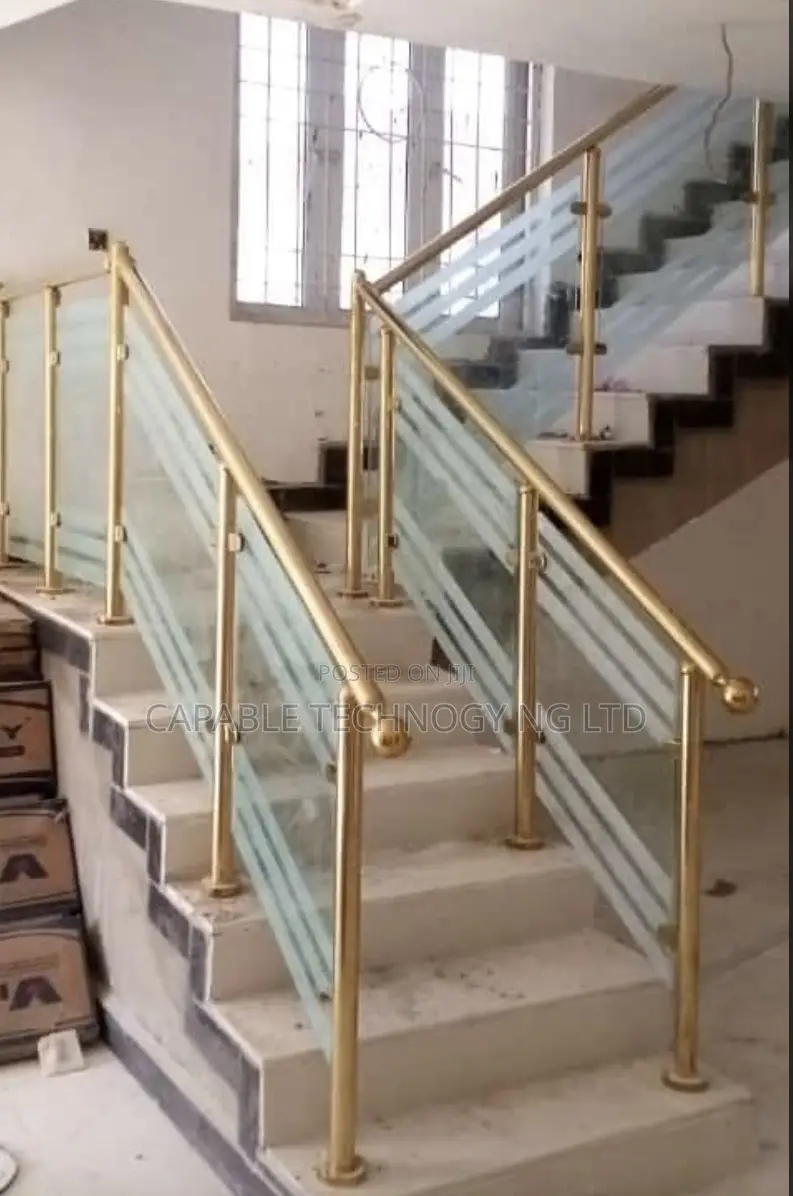 Standard Glass Staircase Handrails