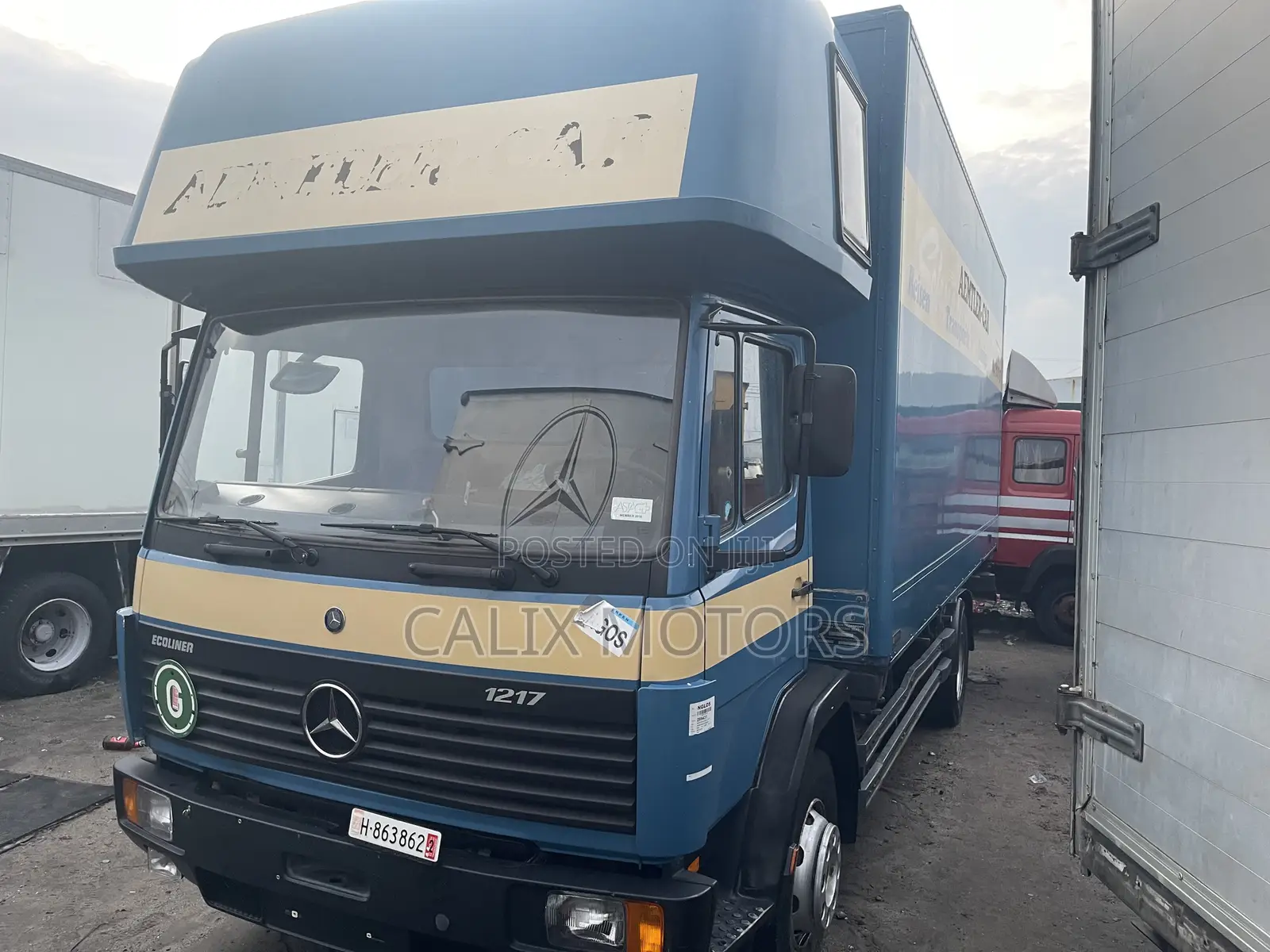 Foreign Used Mercedes Benz 1217 Truck.