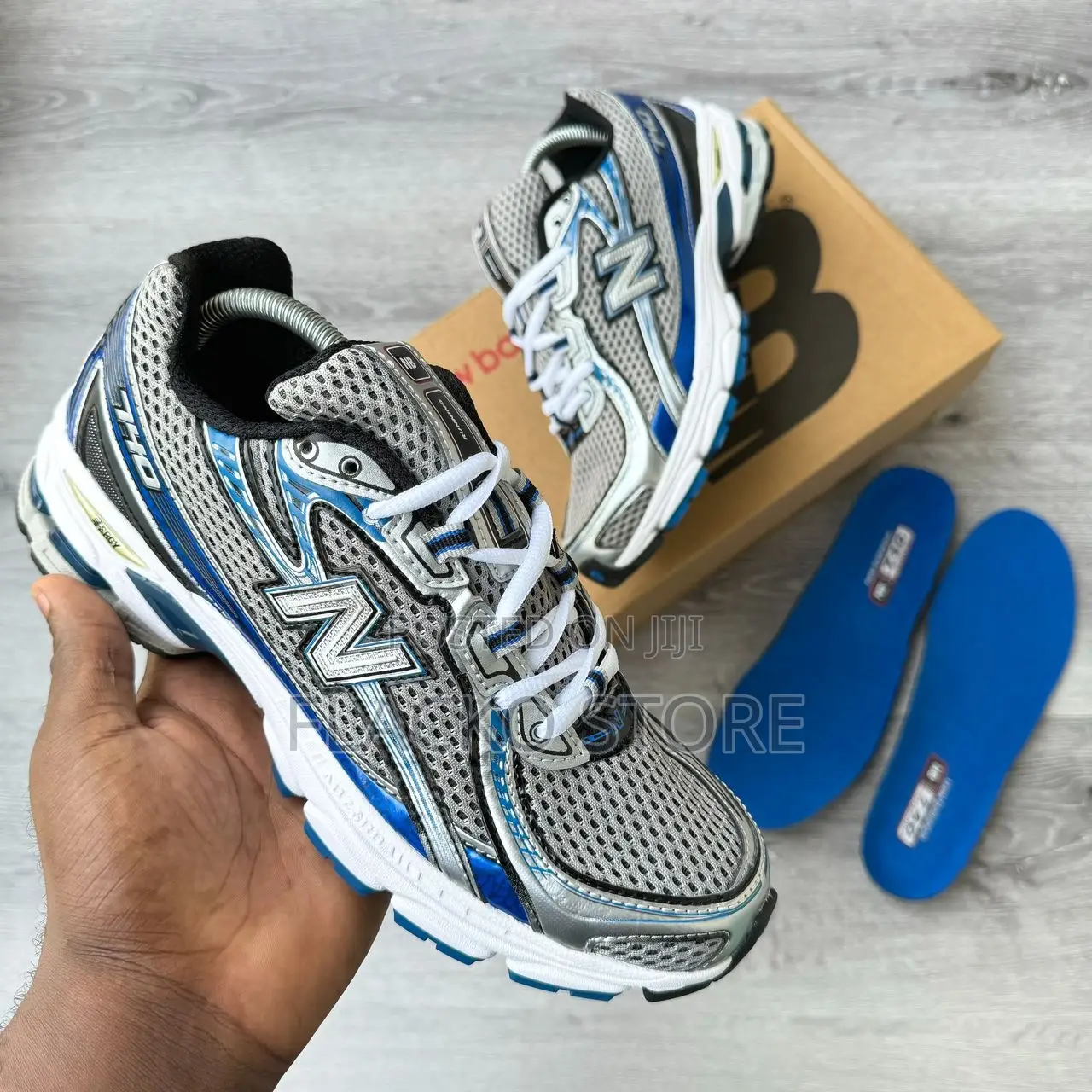 Original New Balance 740 Series Sneakers