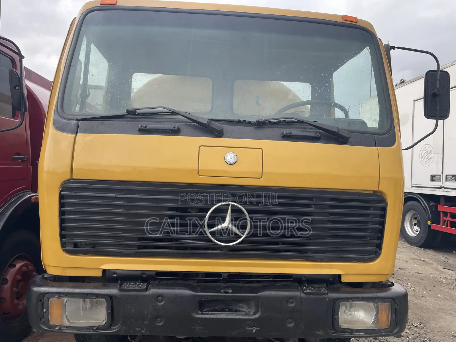 Foreign Used Mercedes Benz Water Tanker Truck.