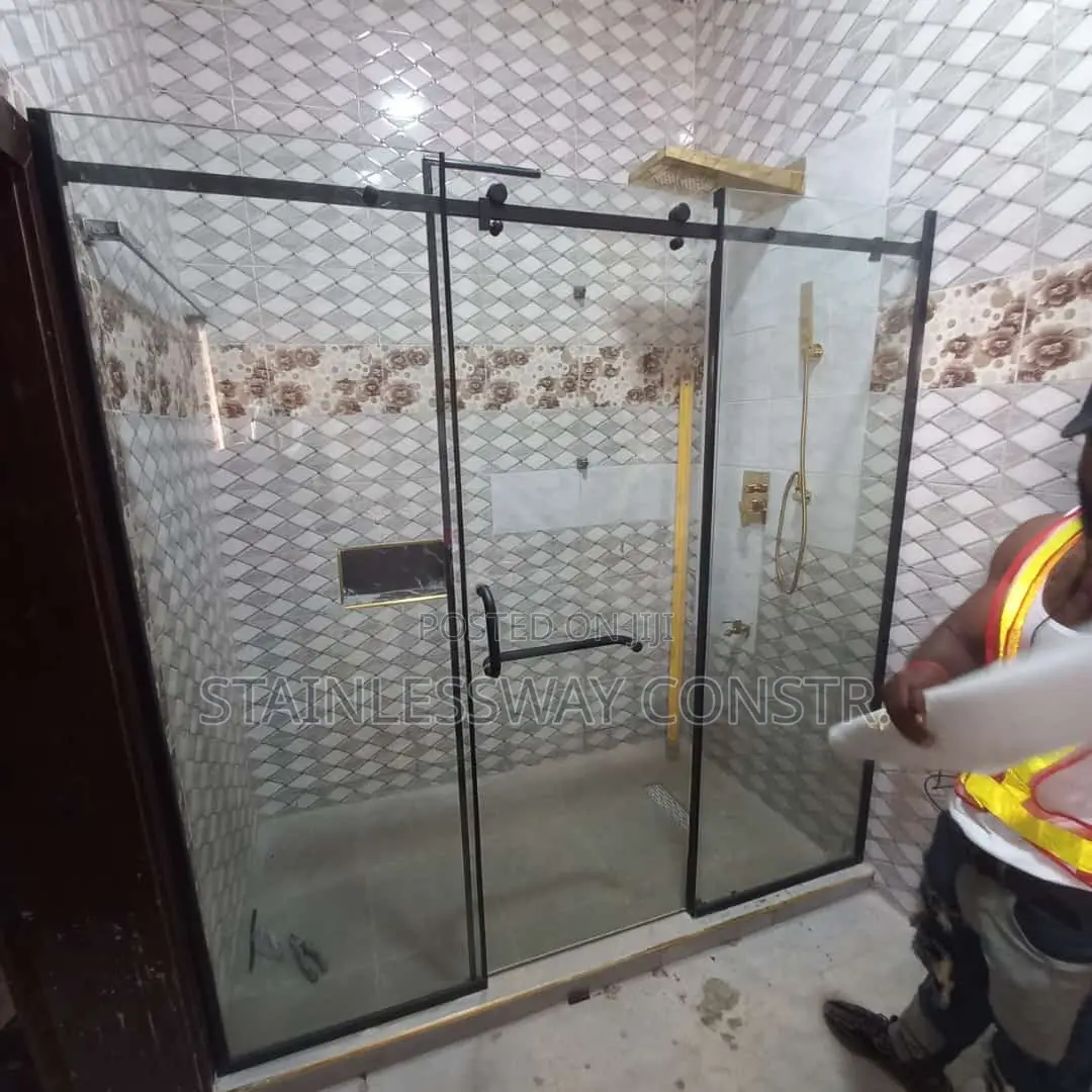 Dark TM Shower Glass Cubicle