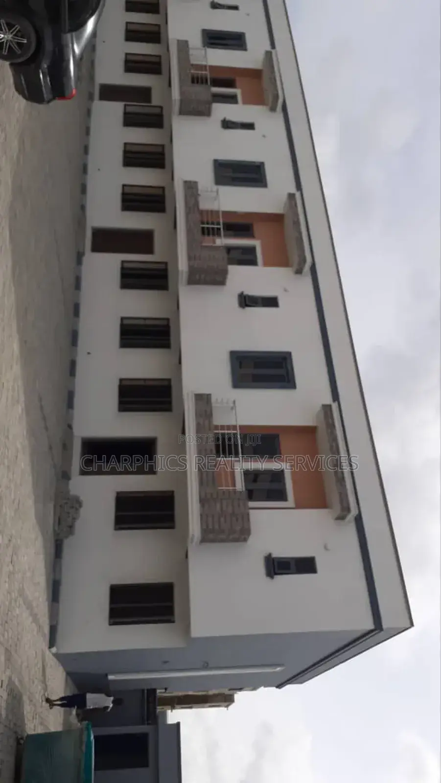 3bdrm Duplex in Lekki for sale