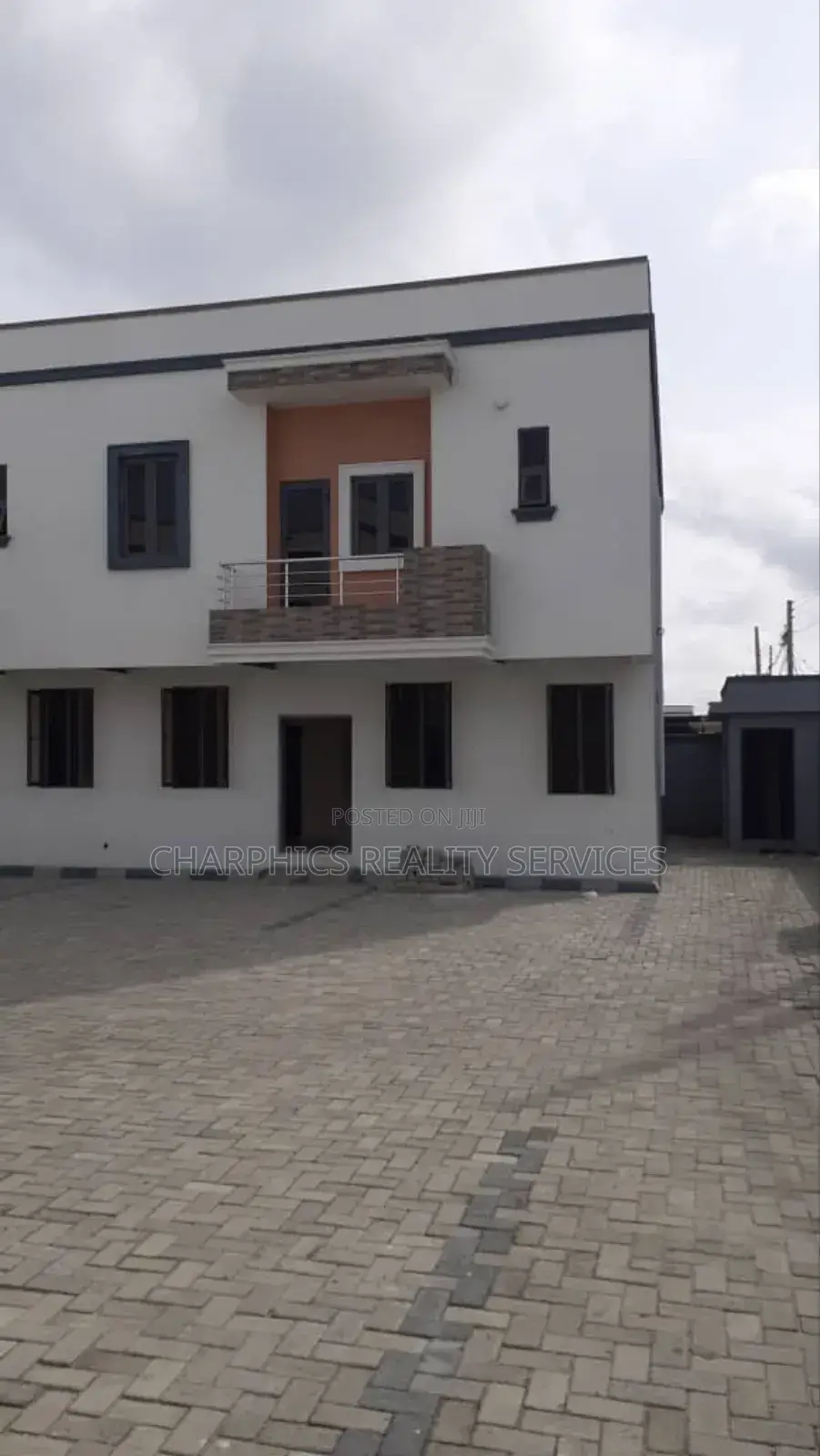 3bdrm Duplex in Lekki for sale