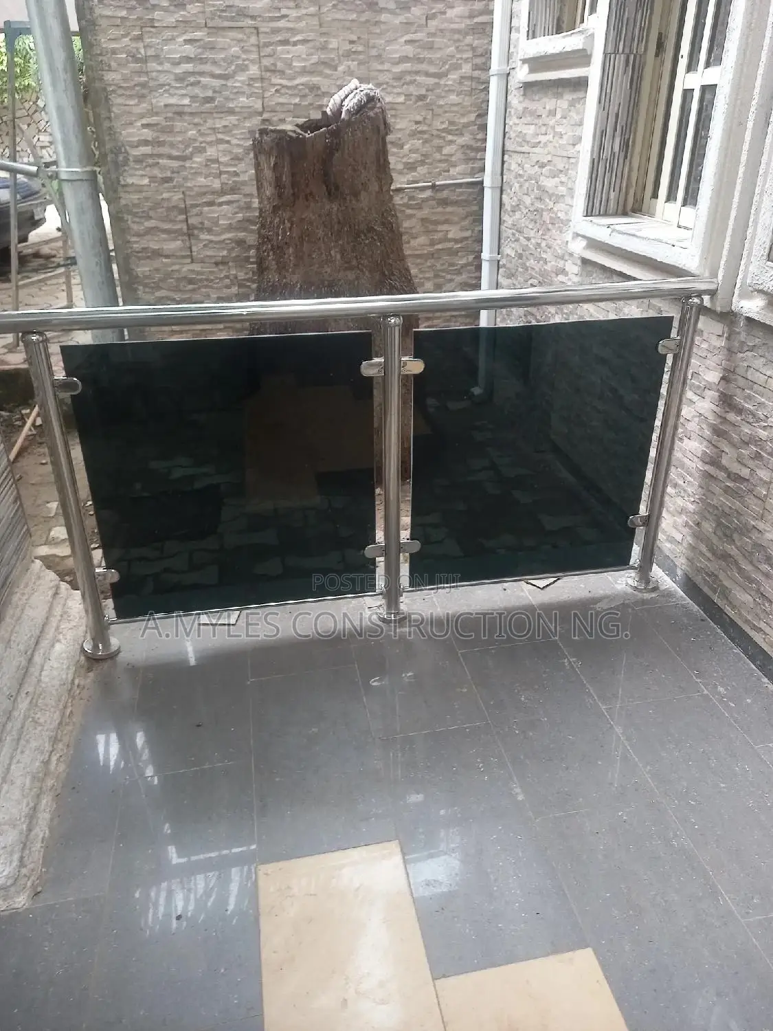 Stainless Grey Glass Railings