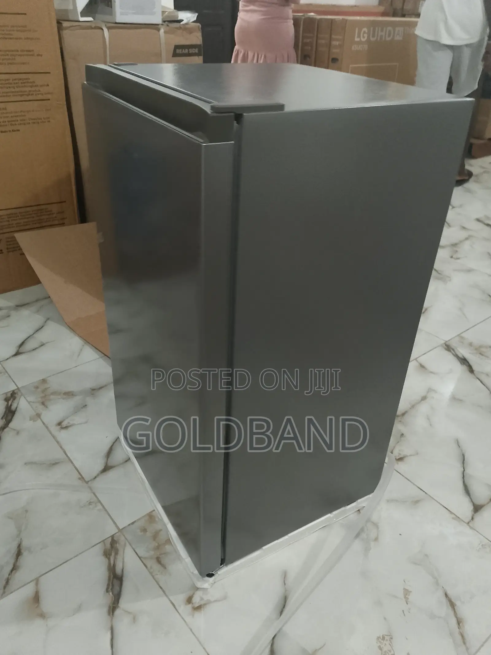 Hisense Brand New Refrigerator REF093DR 90L
