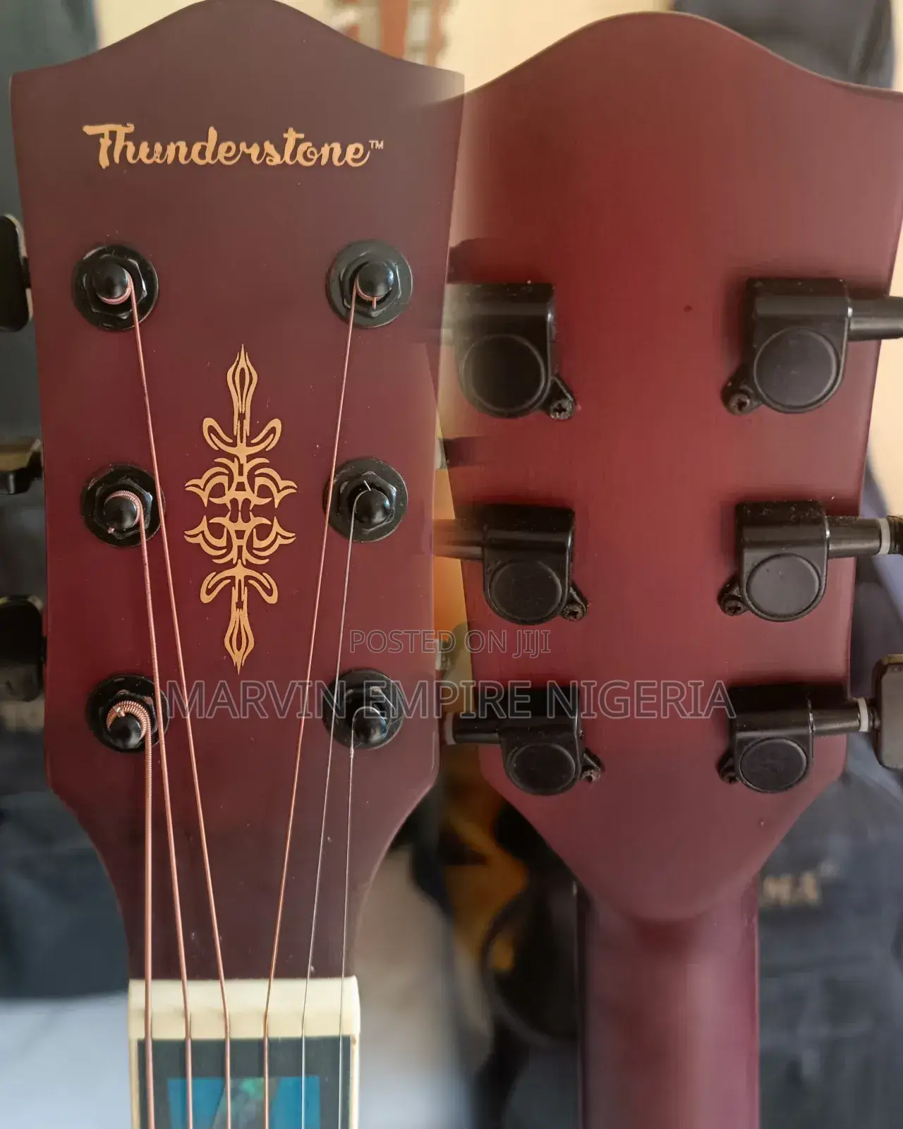 Standard Acoustic Guitar 39/40 + Free Bag + Set of String