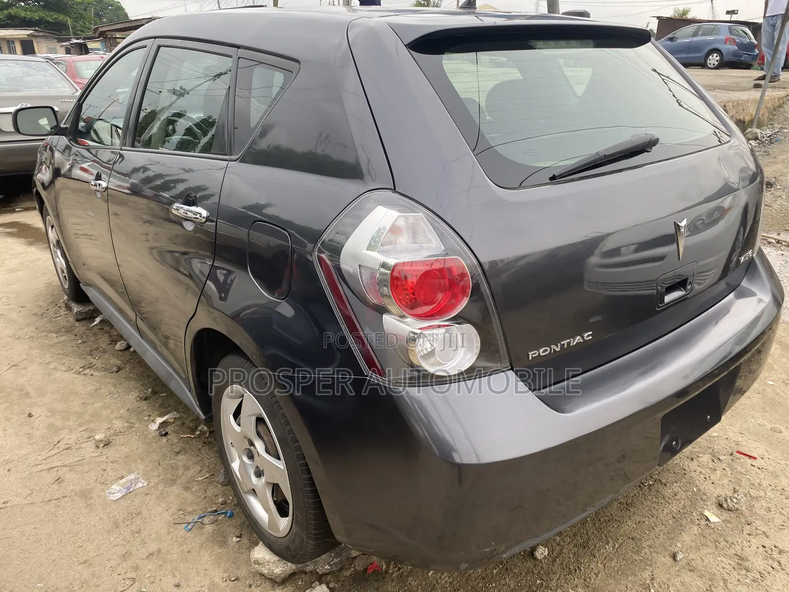 Pontiac Vibe 2010 Gray