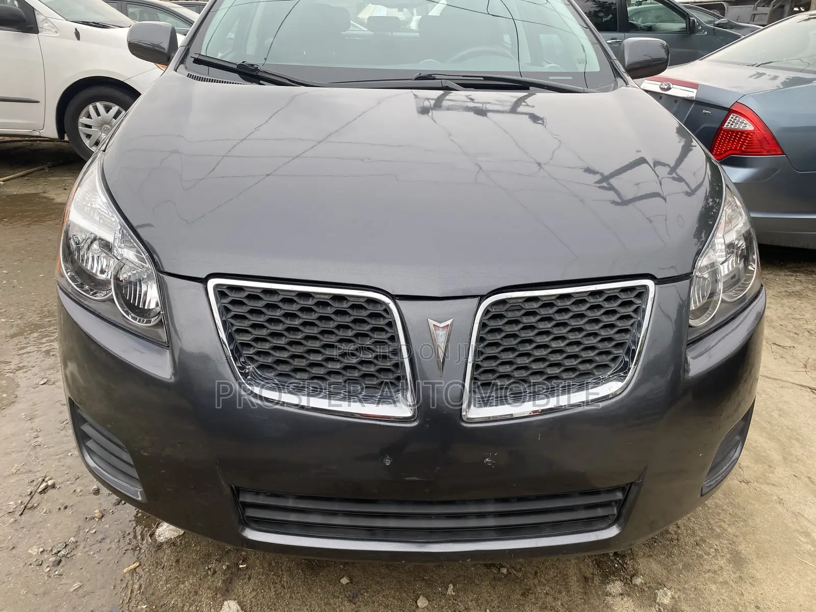 Pontiac Vibe 2010 Gray