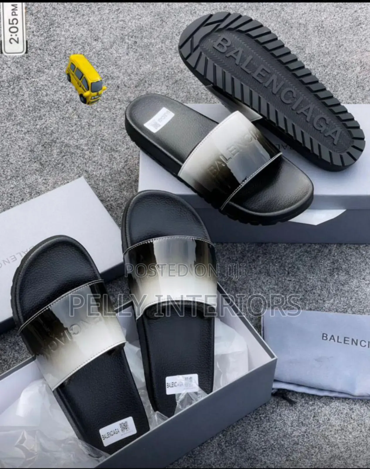 Balenciaga Premium Slide