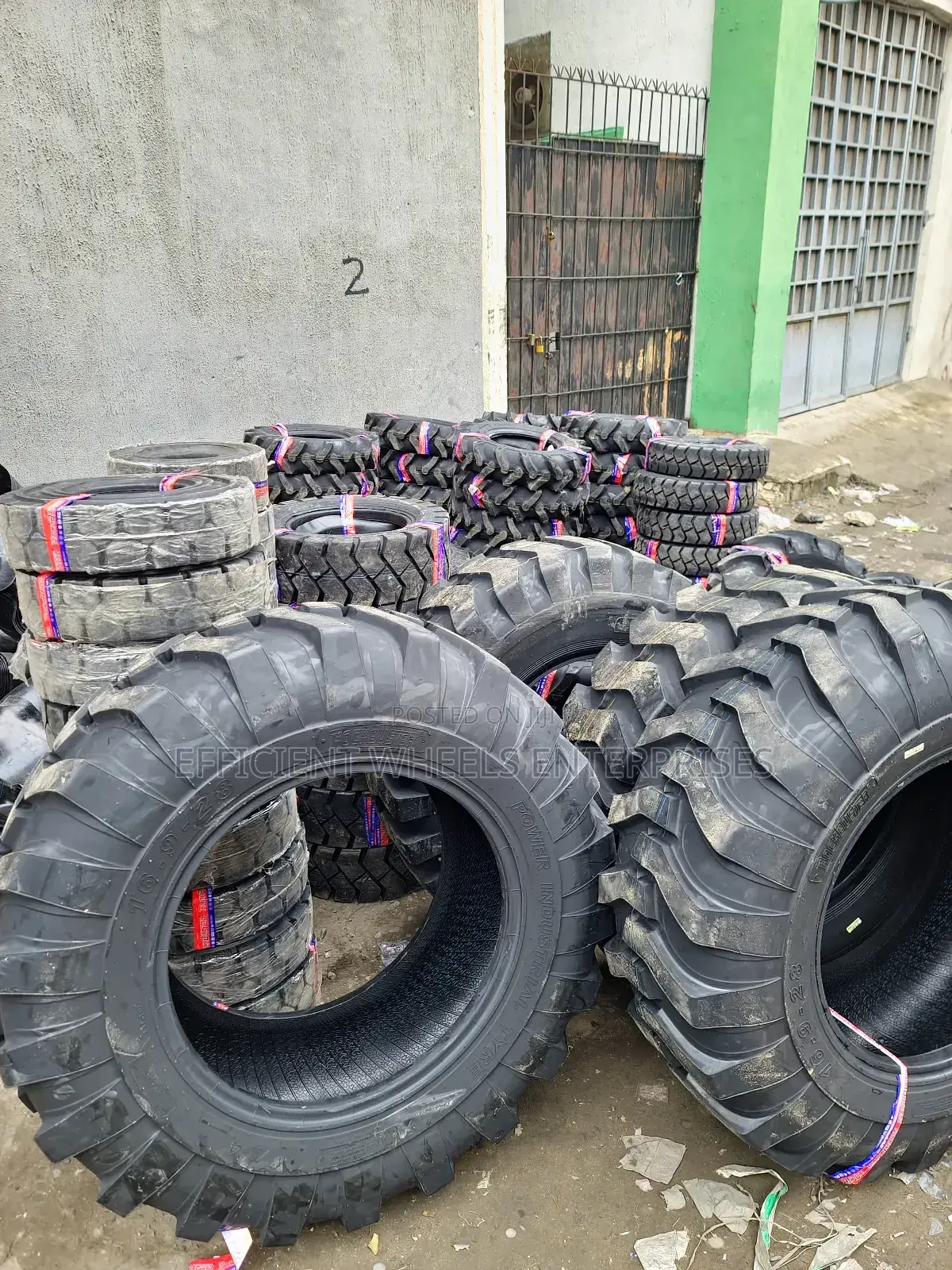 16.9-28 Rockbuster