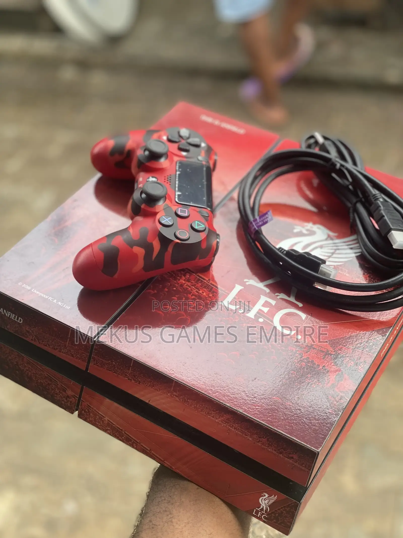 Ps4 Console Customize + 10 Installed Games + Fc25,Gta More