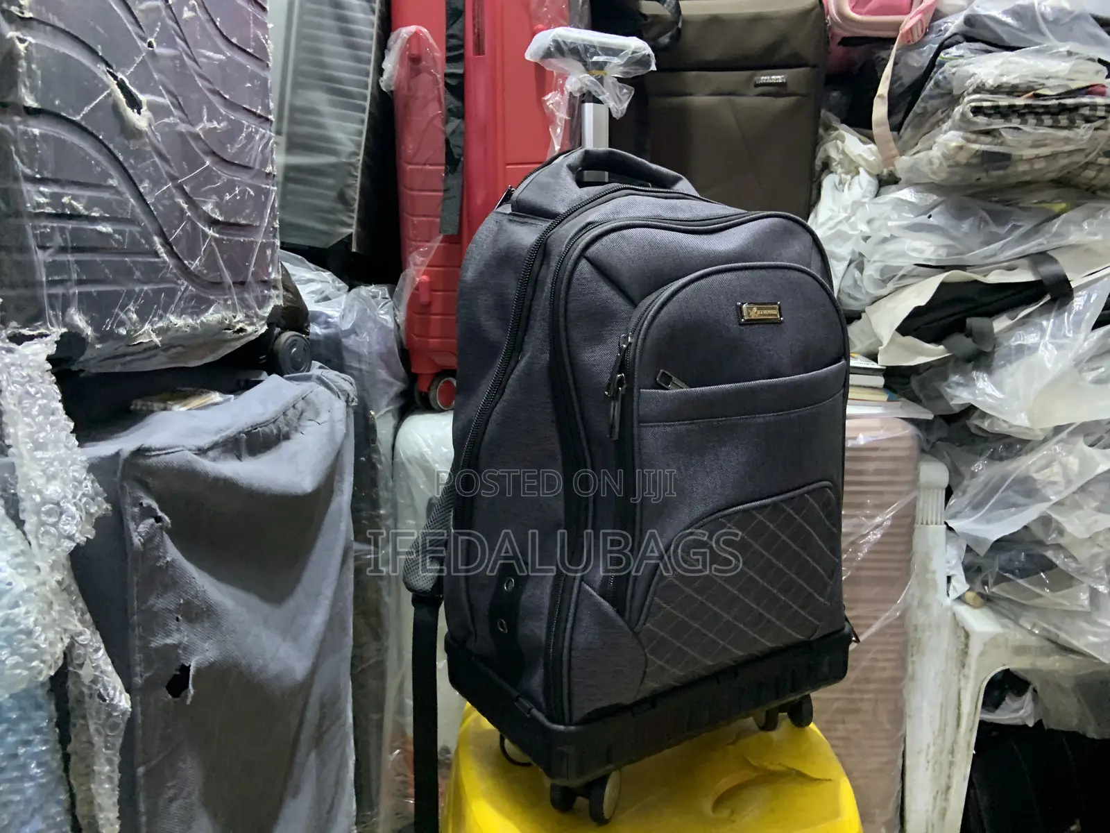 Big Size 4 Wheels Back Pack With Foldable Trolley and Usb