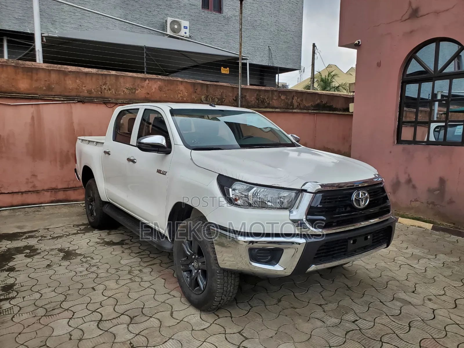 New Toyota Hilux 2023 White