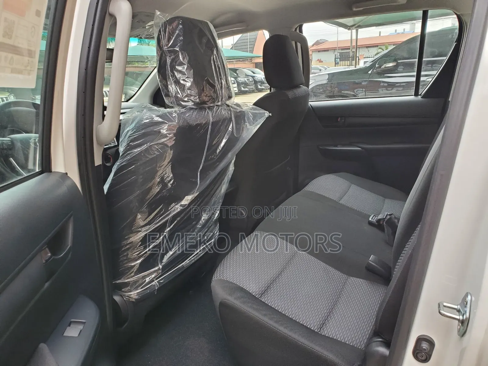 New Toyota Hilux 2023 White