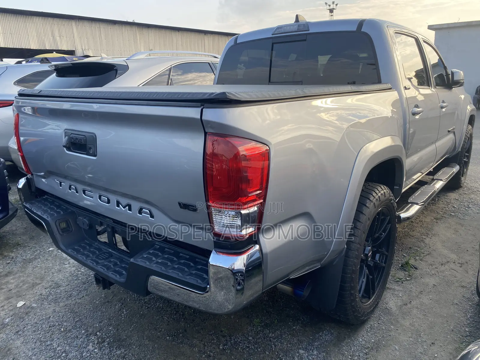 Toyota Tacoma 2020 Silver