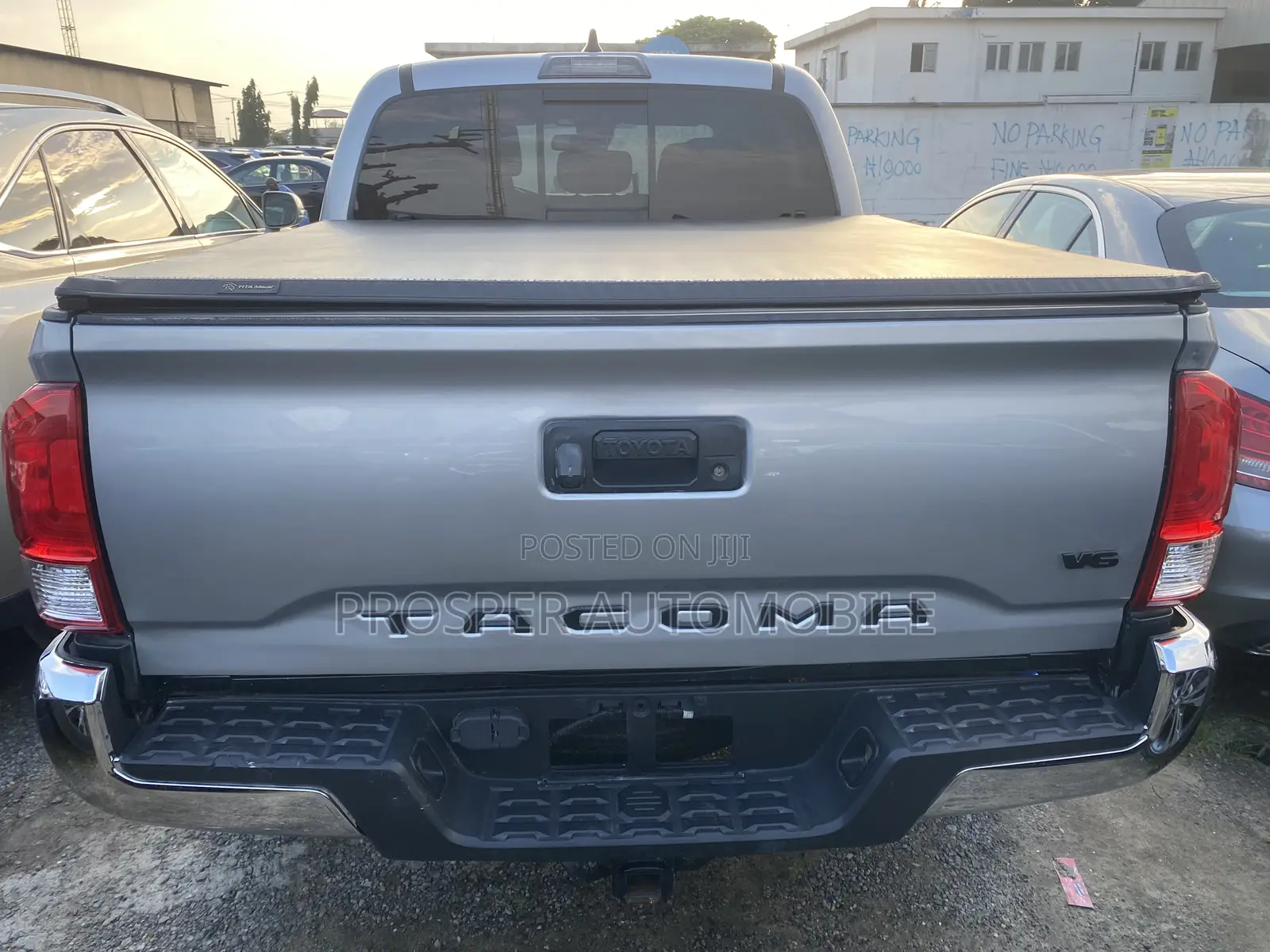 Toyota Tacoma 2020 Silver