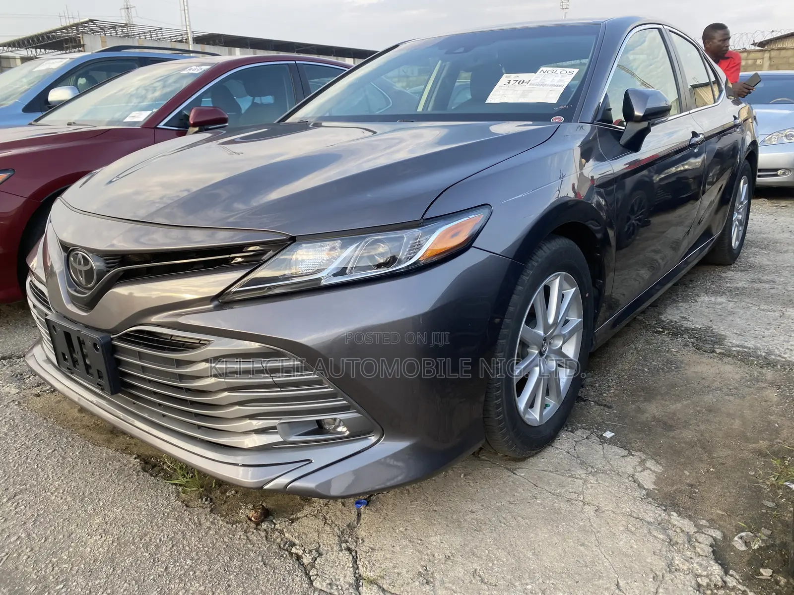 Toyota Camry LE FWD (2.5L 4cyl 8AM) 2018 Gray