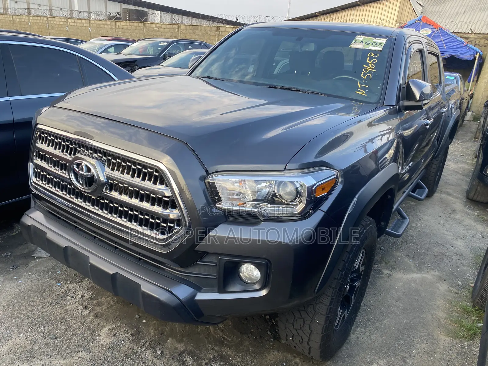 Toyota Tacoma 4dr Double Cab 2016 Gray