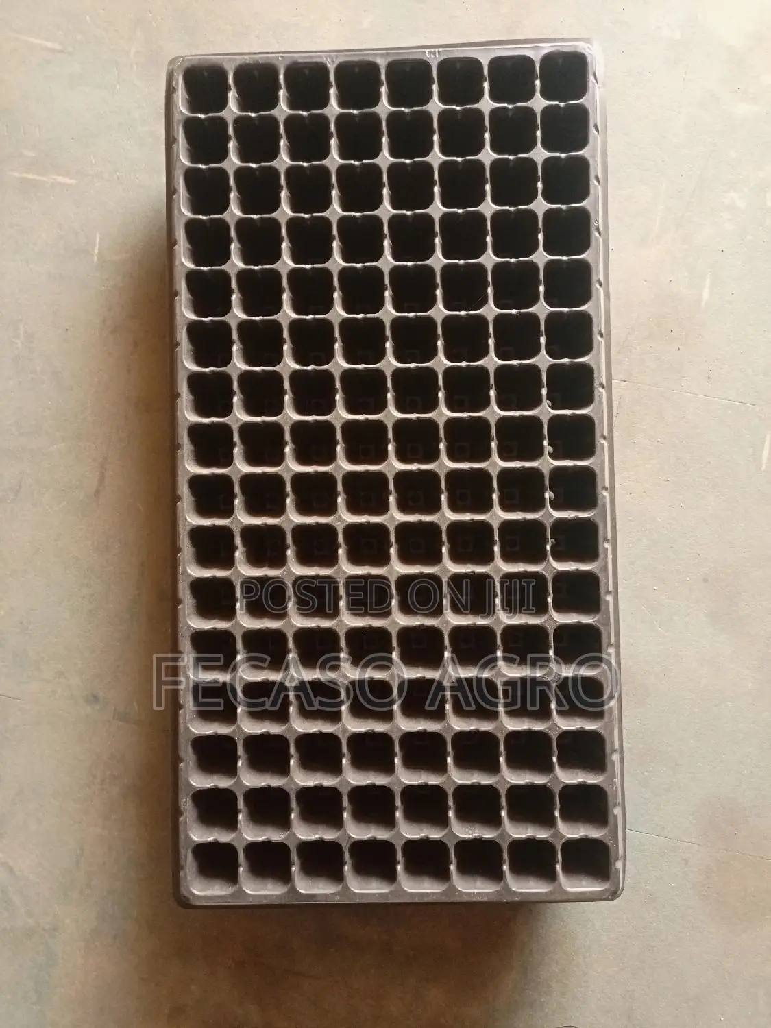 Seed Trays, 105, 200, 128 Ceels