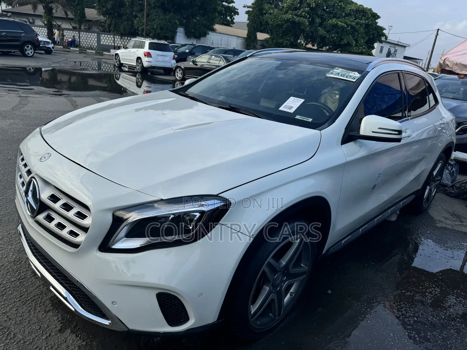 Mercedes-Benz GLA 250 2015 Off white